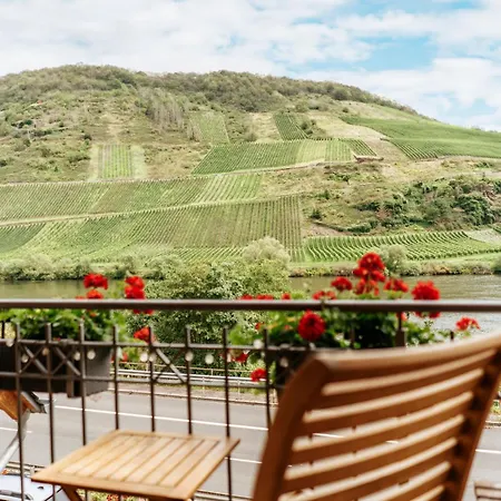 Weingut Eduard Kroth Apartamento