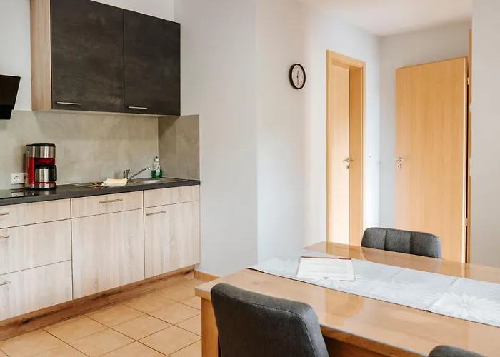 Weingut Eduard Kroth *